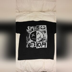Smile More graphic sweatshirt (dream branding)
